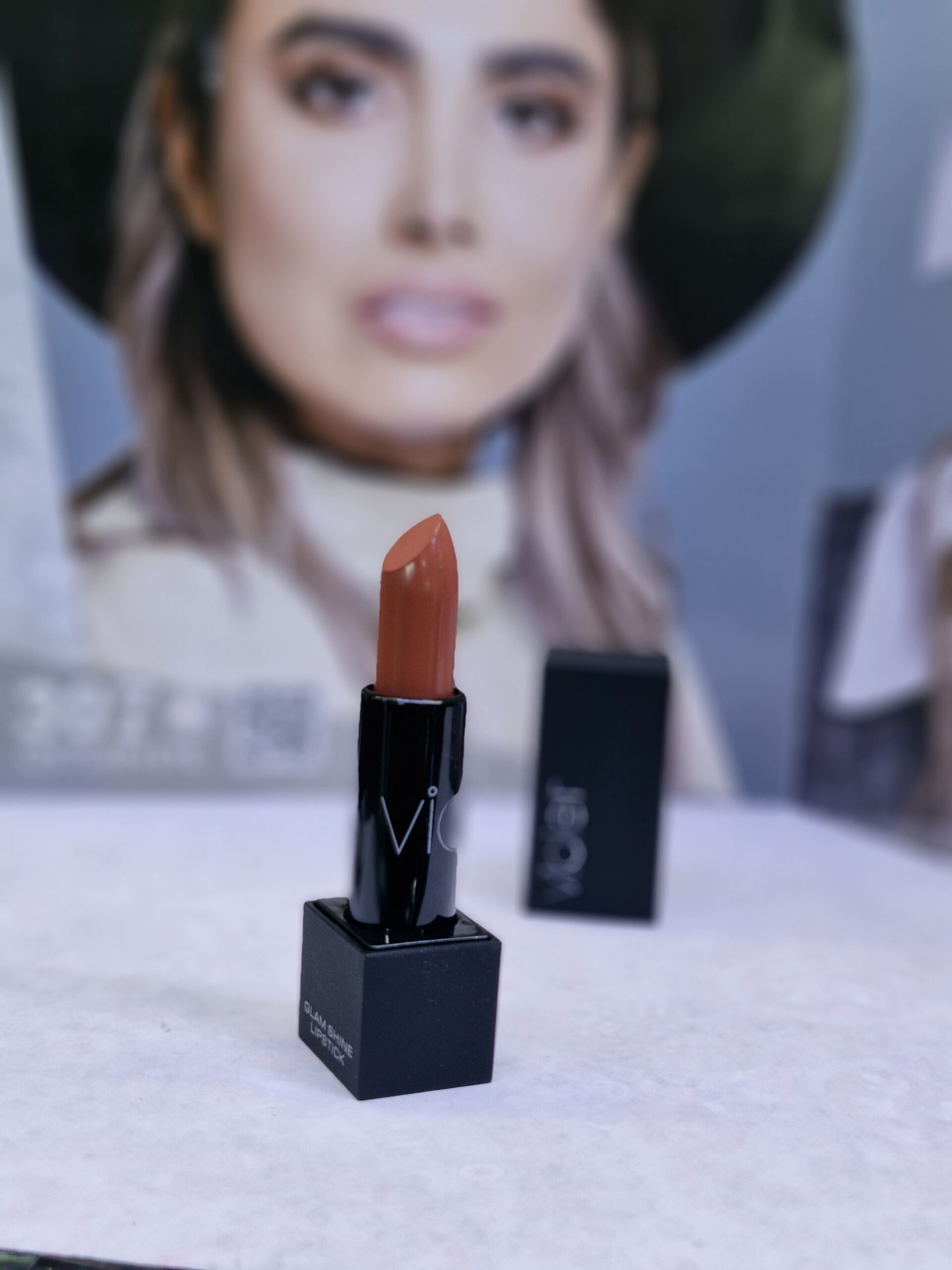 رژلب جامد شاین ویولت کد 457