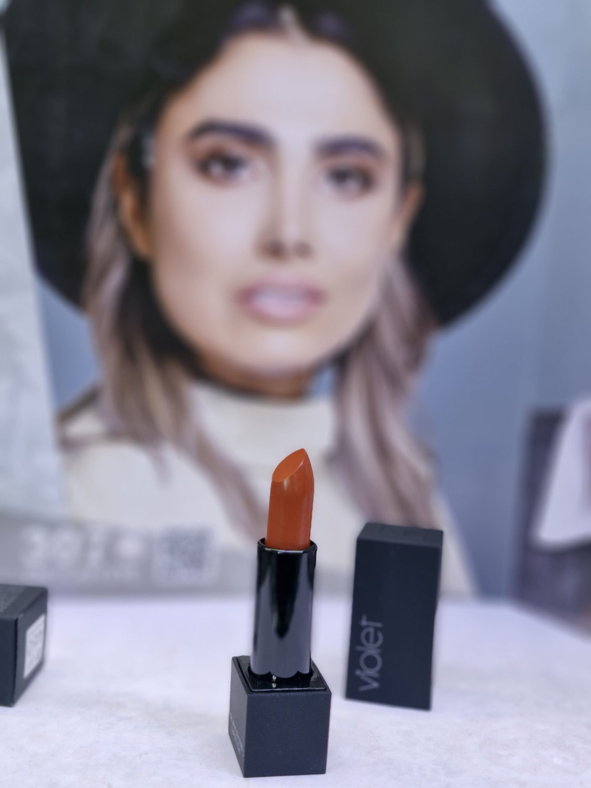 رژلب جامد شاین ویولت کد 460