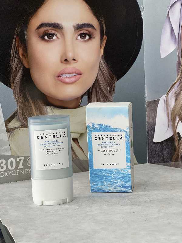 ضد آفتاب استیکی سنتلا اسکین 1004 اصل