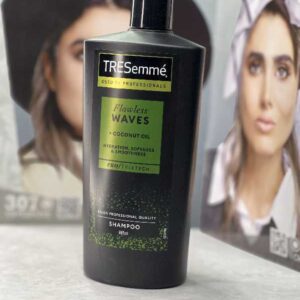 شامپو مو ترزمی مدل Flawless مناسب برای موهای فر حجم 685 میل