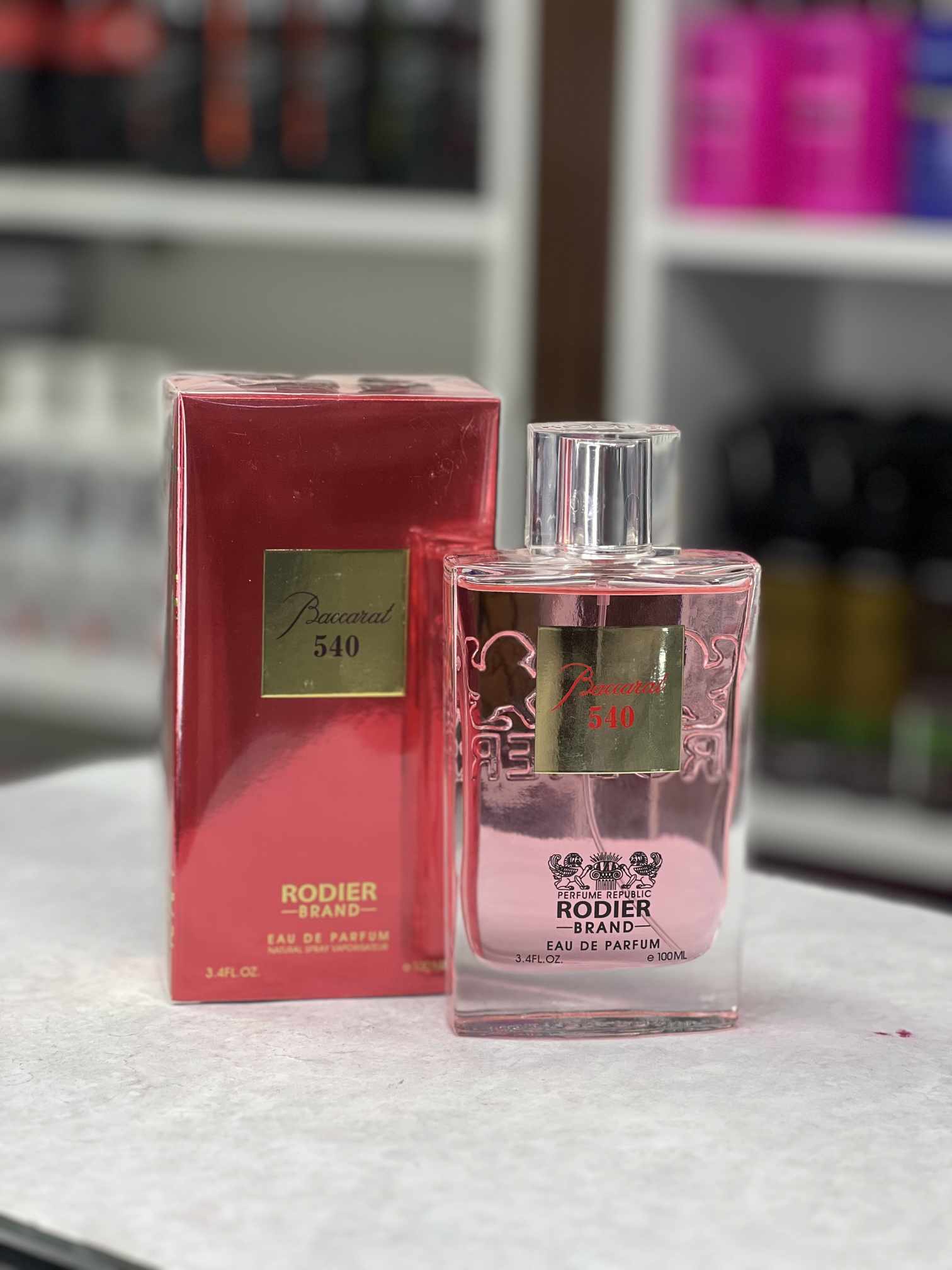 ادکلن رودیر مدل باکارات رژ 540