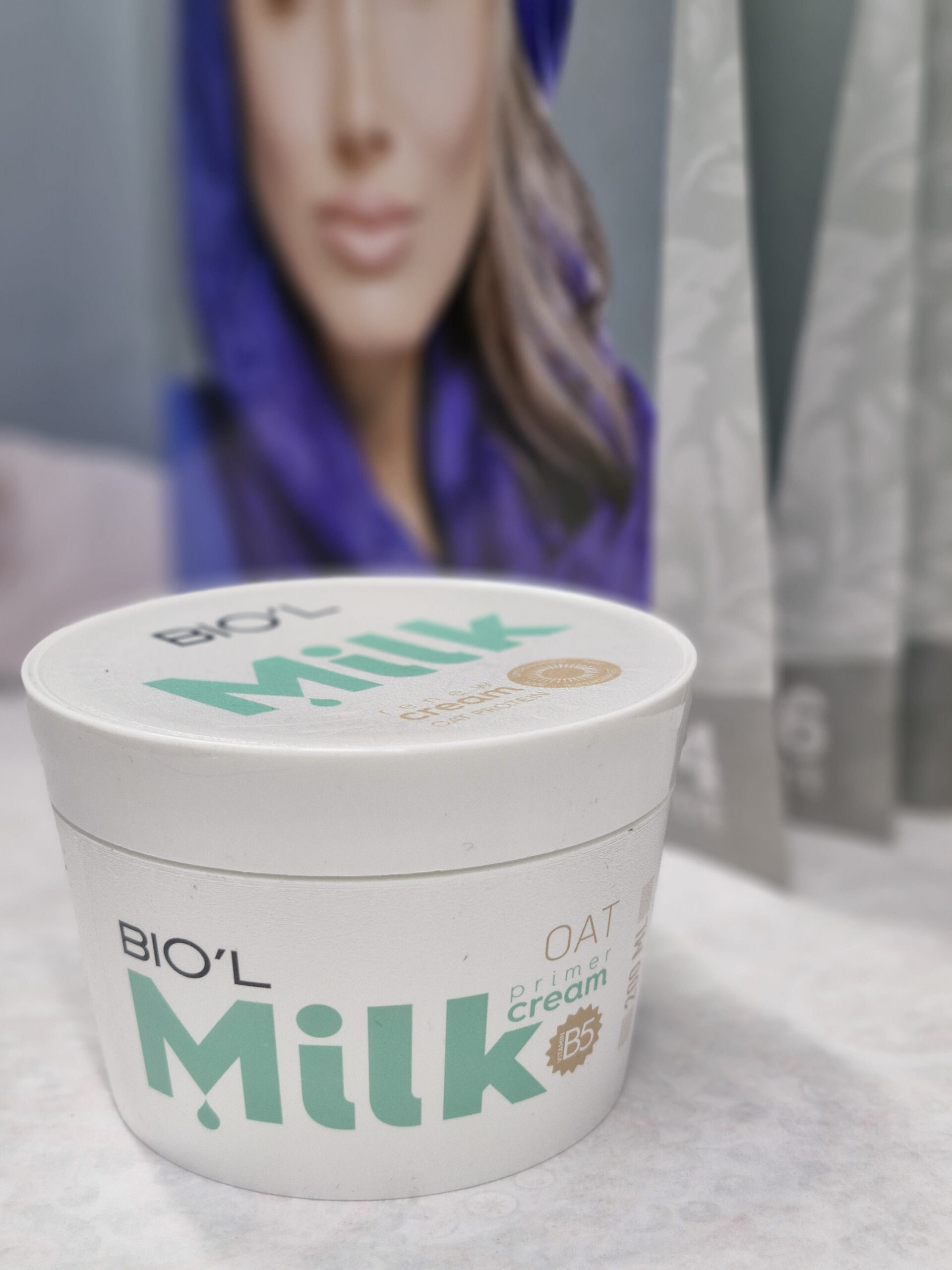 کرم کاسه ای مرطوب کننده شیر و جو بیول