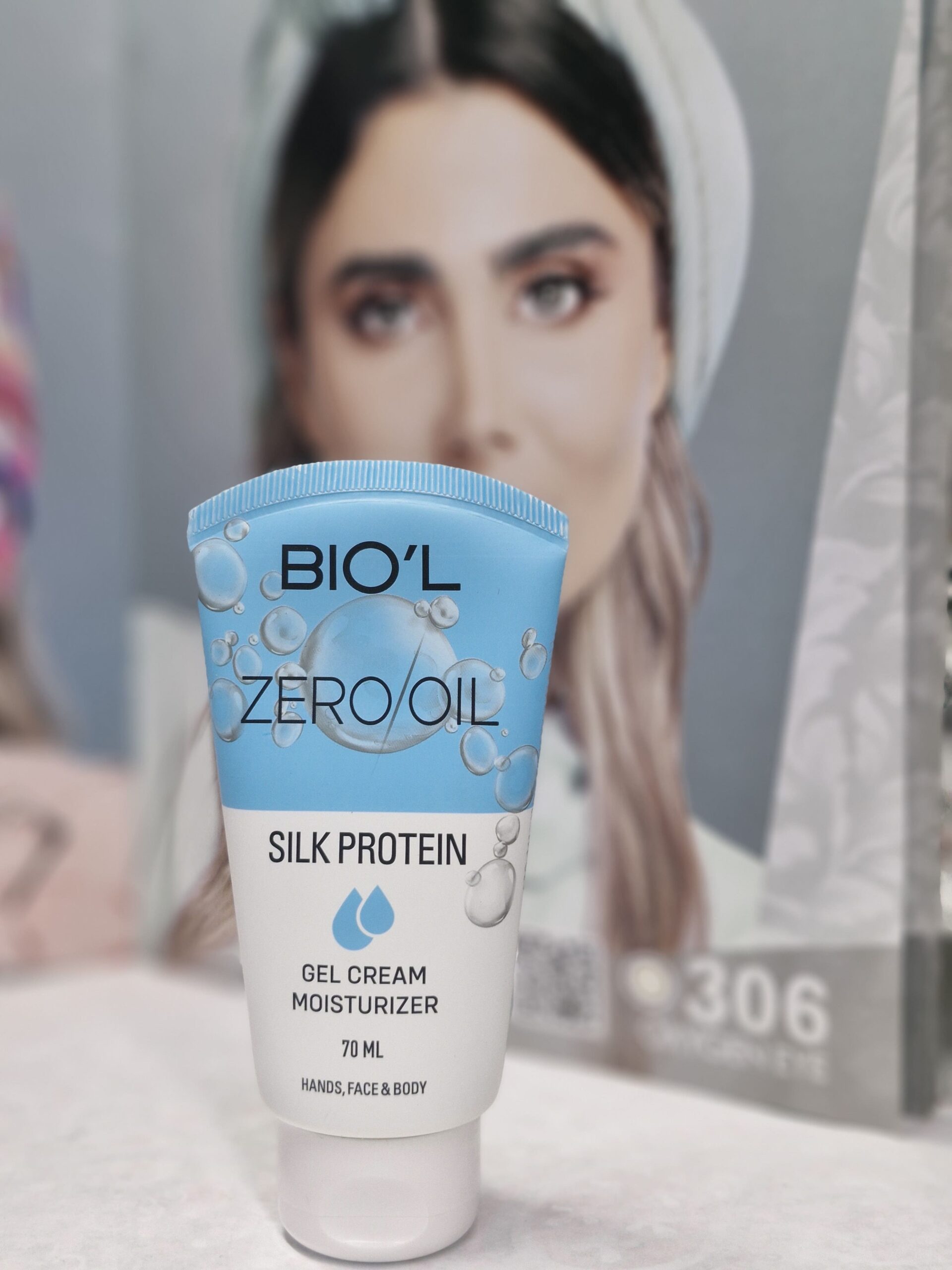 ژل کرم آبرسان پروتئین ابریشم بیول