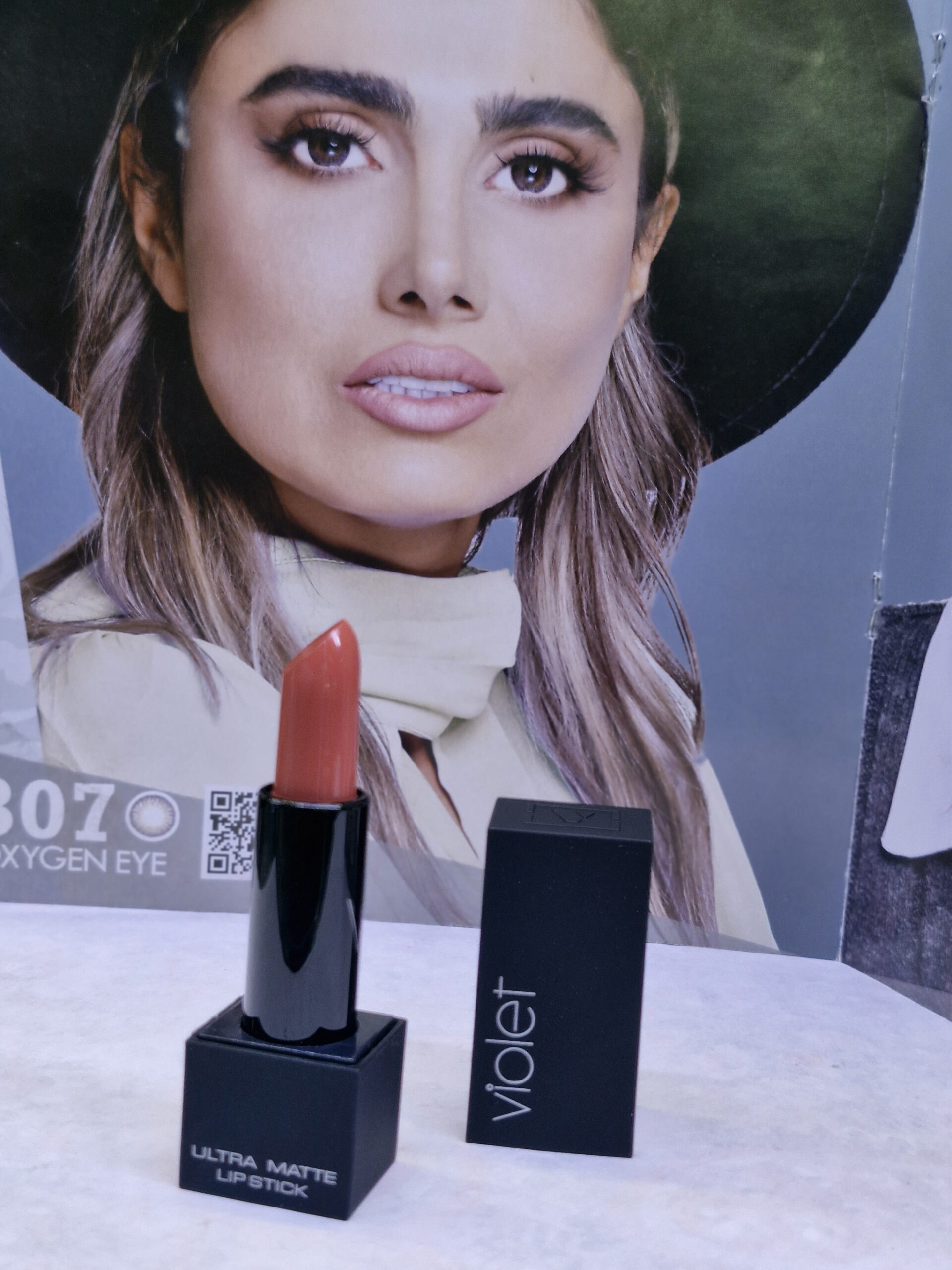 رژلب جامد مات ویولت کد 324