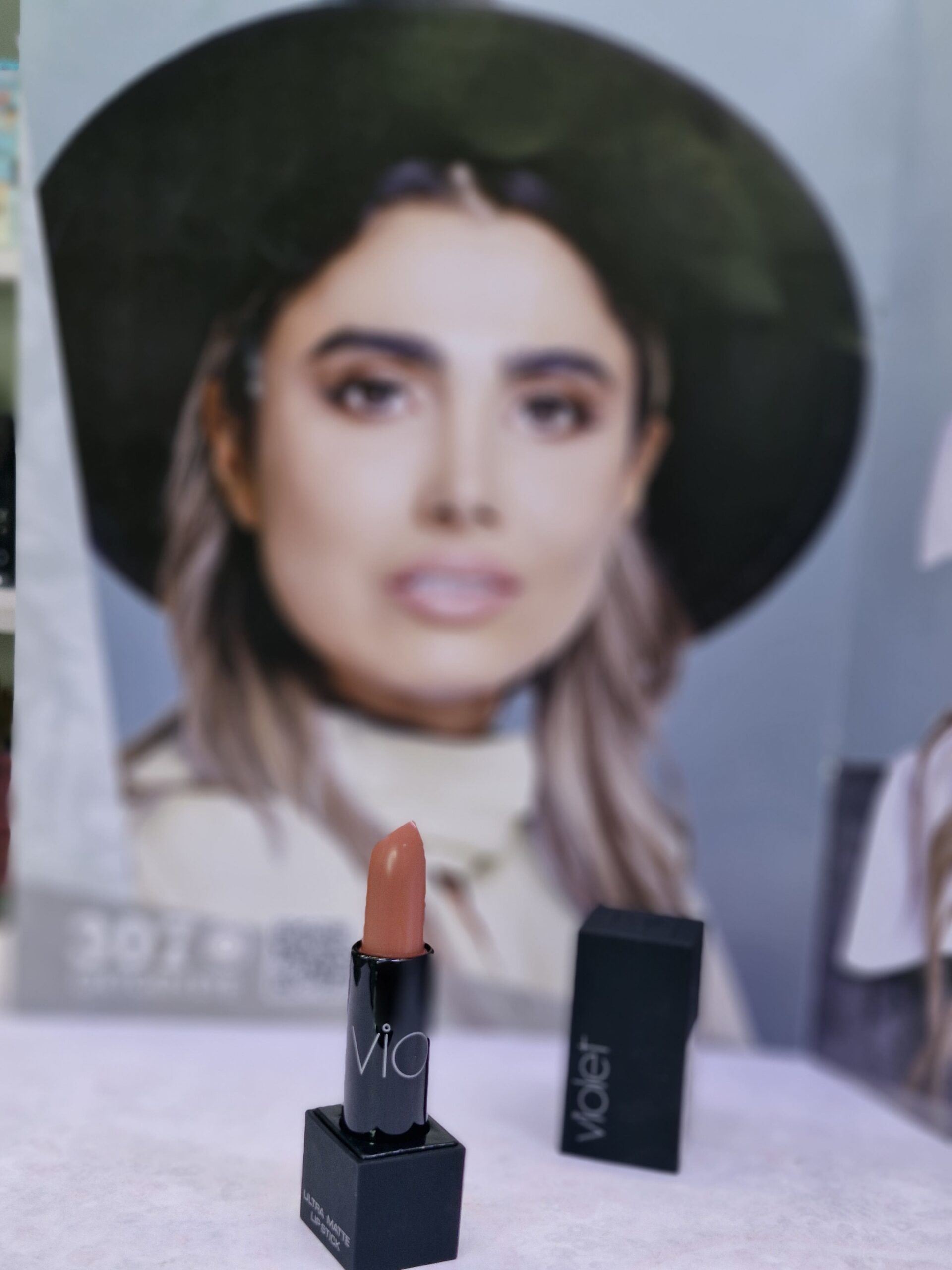 رژلب جامد مات 316