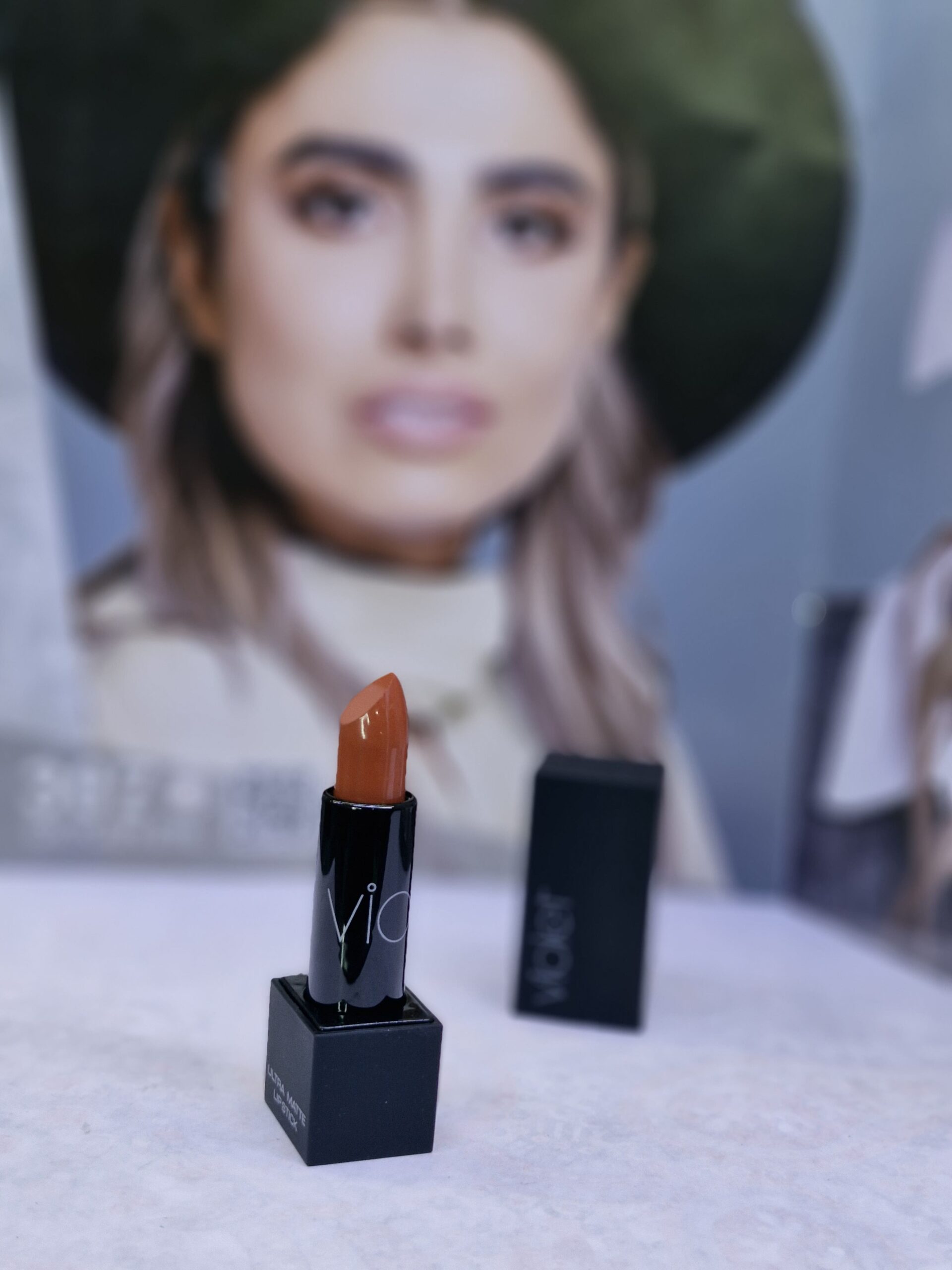 رژلب جامد مات ویولت کد 317