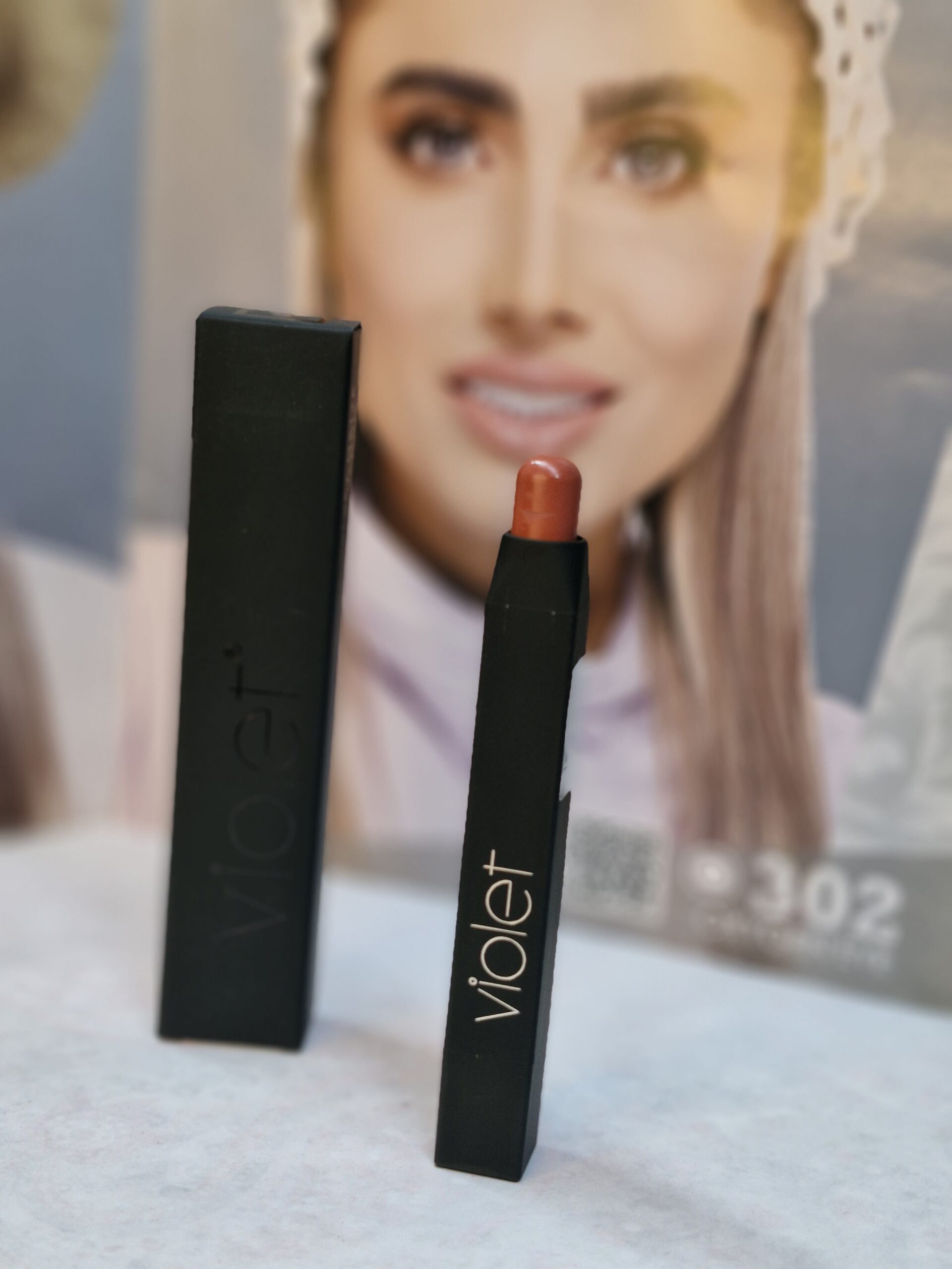 رژلب مخملی 863 ویولت