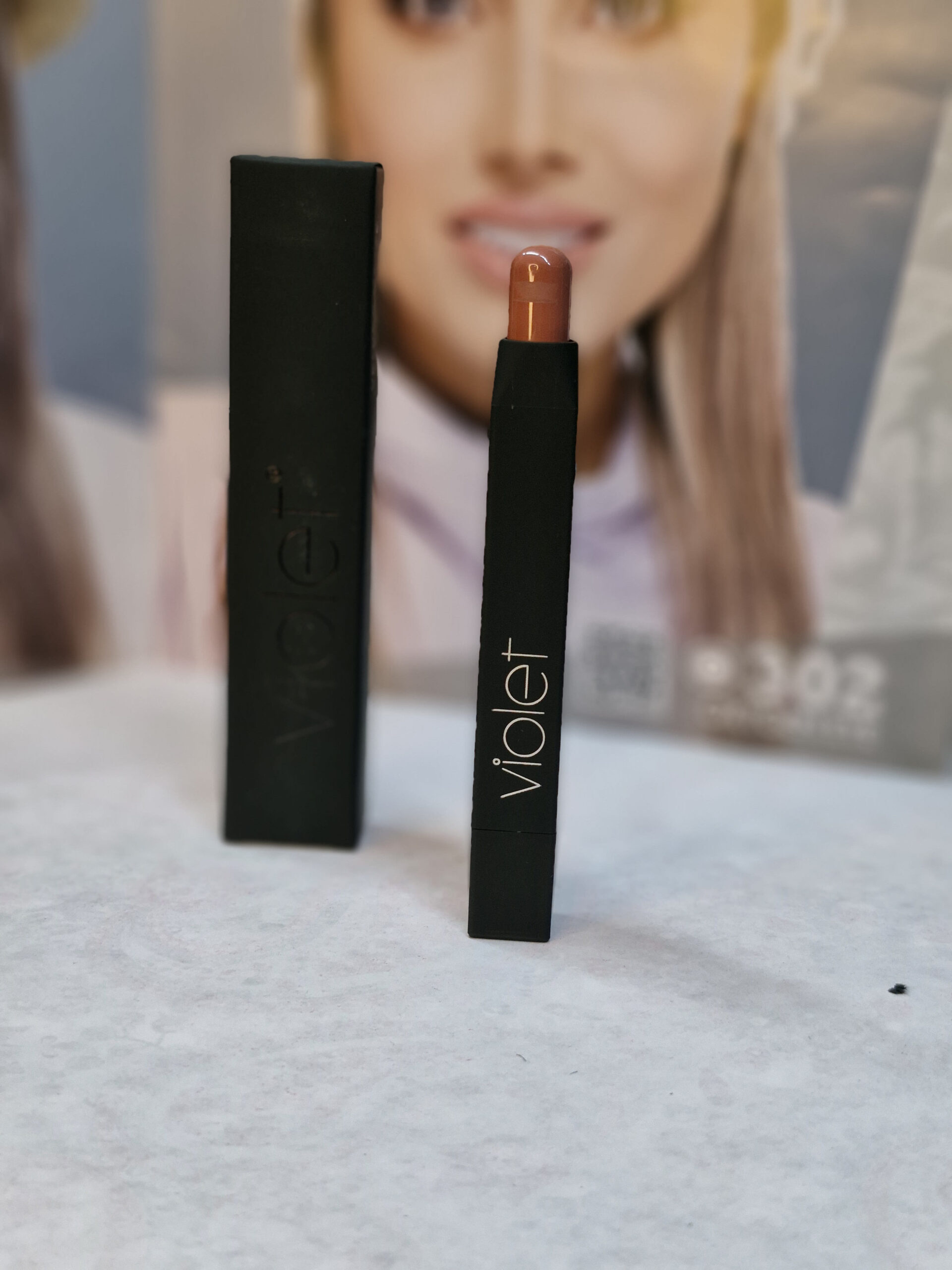 رژلب مخملی 860 ویولت