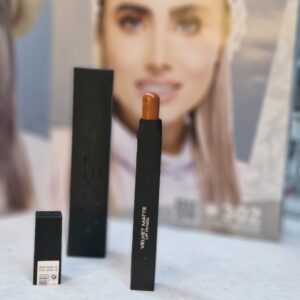 رژلب مخملی پیچی 818 ویولت