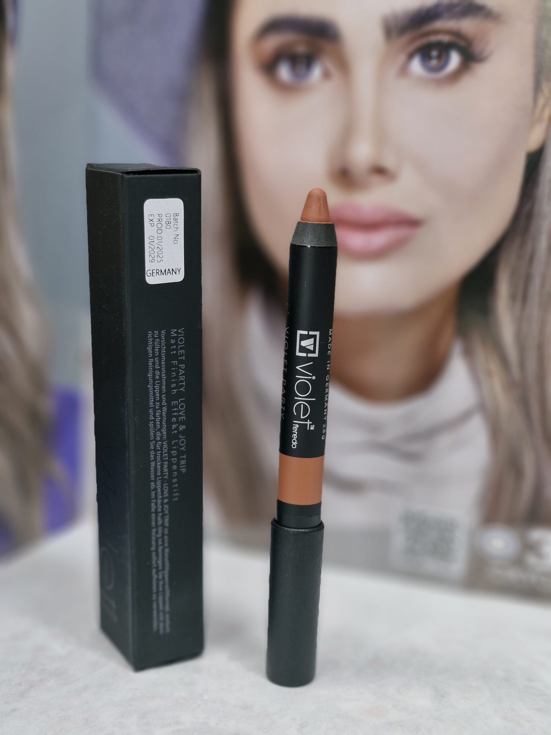 رژ لب مدادی ویولت 17