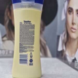 لوسیون بدن وازلین مدل Advanced Repair مناسب پوست های خیلی خشک