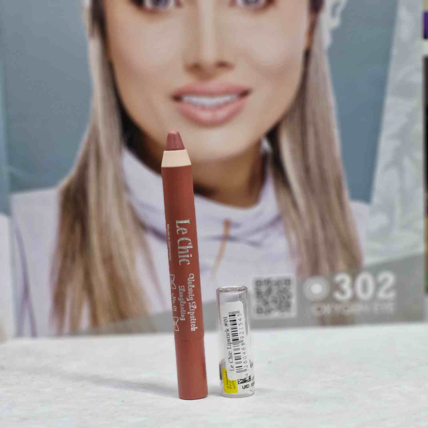 رژ لب مدادی لچیک شماره 01