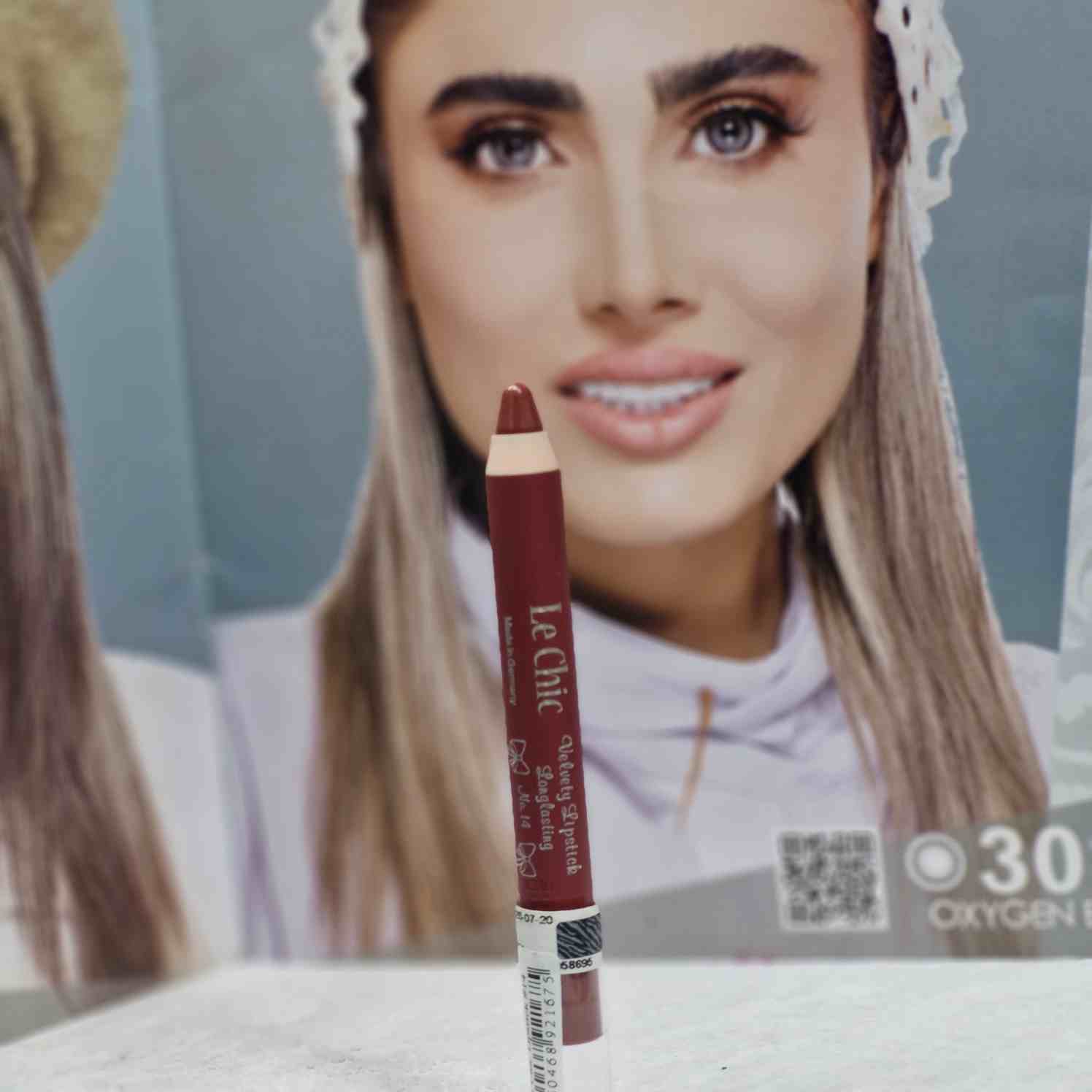 رژ لب مدادی مخملی لچیک شماره 14