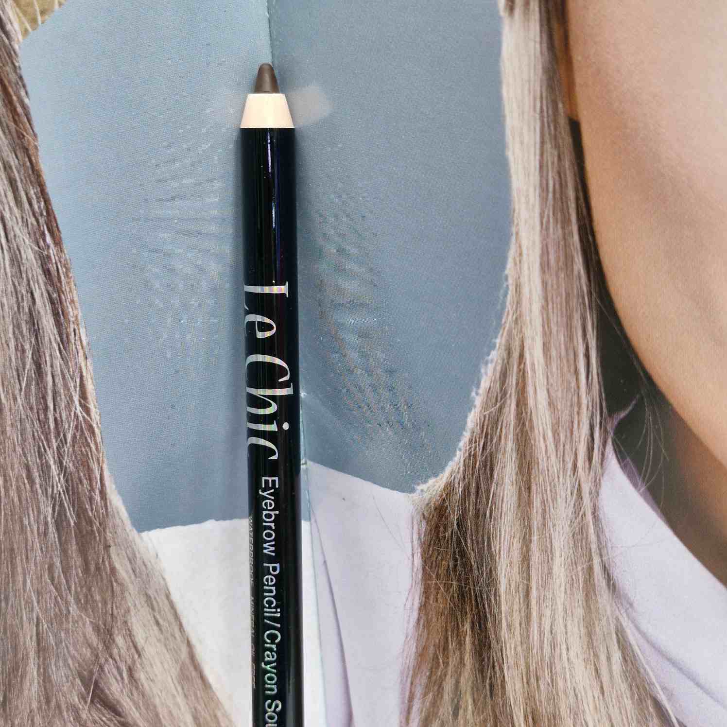 مداد ابرو بادوام لچیک شماره 502