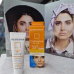 ضدآفتاب رنگی پوست چرب +SPF50 فتوتیپیک بژ روشن درماتیپیک