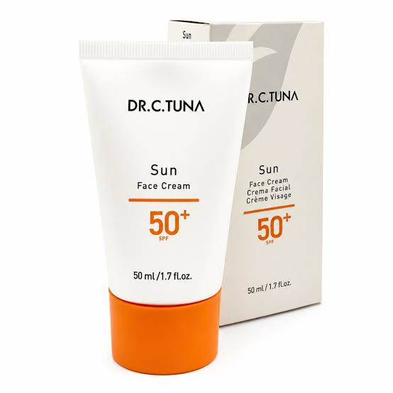 خرید -کرم ضدآفتاب بی رنگ SPF50 فارماسی 50 میل